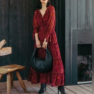 Beautiful long maxi! Worn twice!